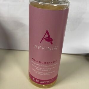 Melaleuca Affinia apple blossom and lily body cleanser